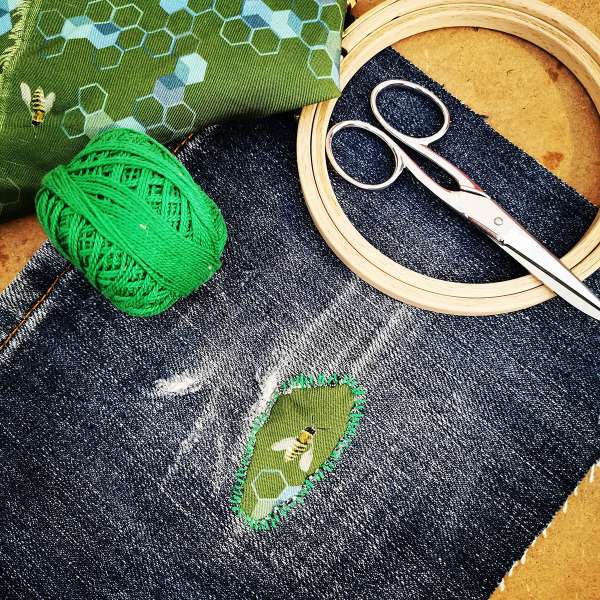 Broder pour réparer avec l'Atelier des Nouveaux Designs © Jen Brode