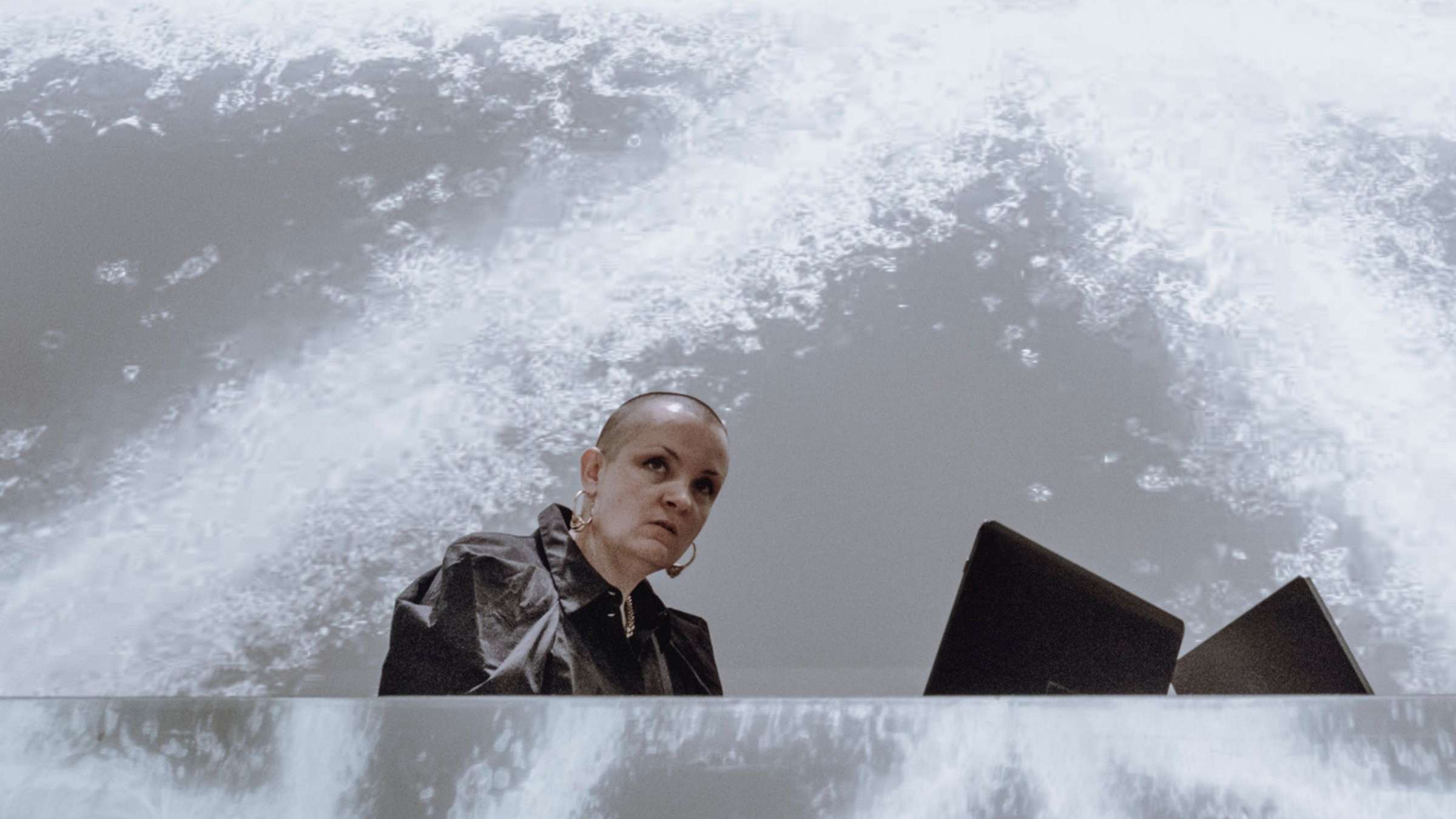 Flore, DJ et productrice de musique électro