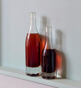 Pot Lyonnais et fillette des établissements Minjard © Julie Laurent