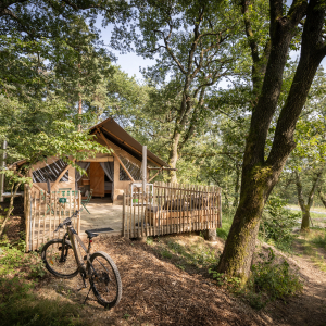 Camping Huttopia - Pays de Condrieu &copy;Manu Reyboz